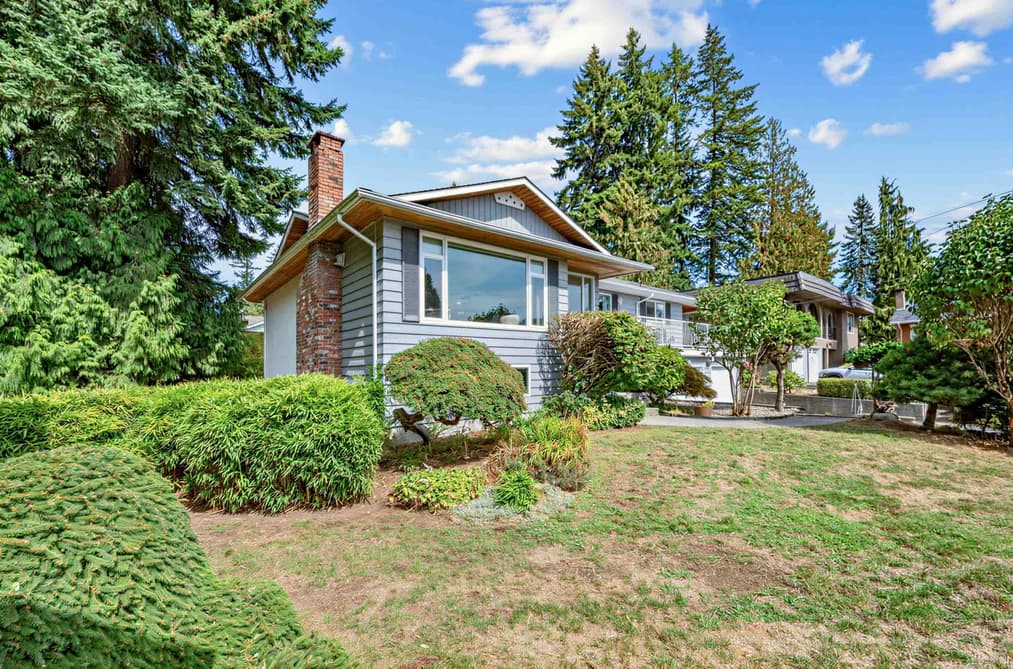 524 LYN COURT, Coquitlam, BC — Residential for Sale - Photo 2