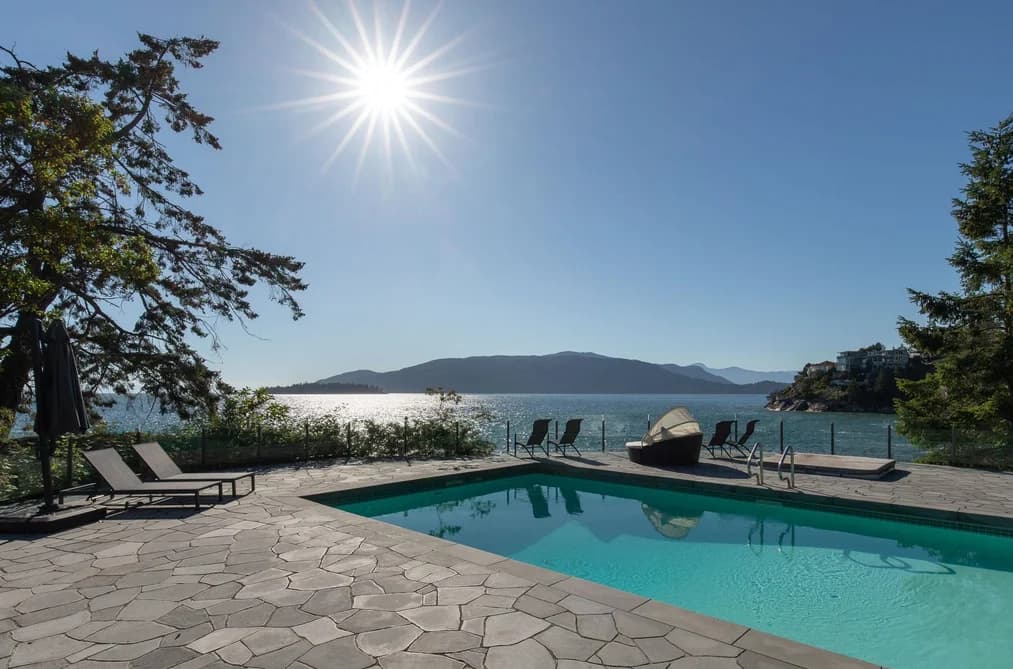 5240 MARINE DRIVE, West Vancouver, BC — Residential for Sale - Photo 2