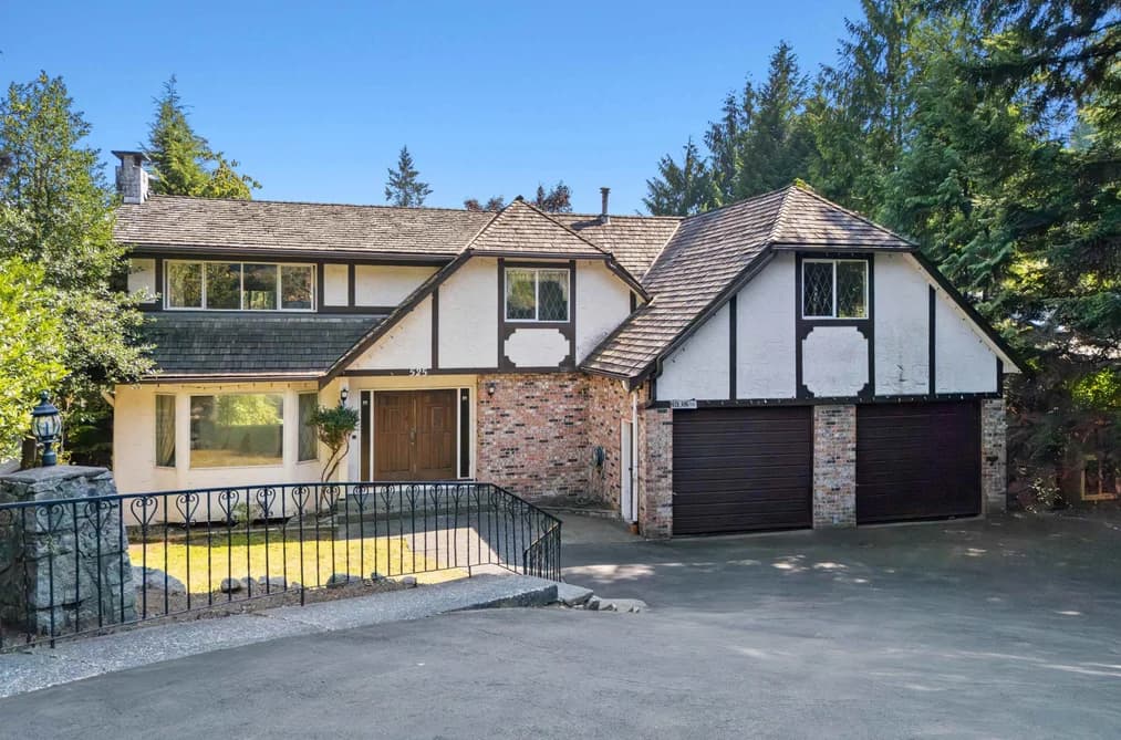 525 E BRAEMAR ROAD, North Vancouver, BC — Residential for Sale - Main Photo
