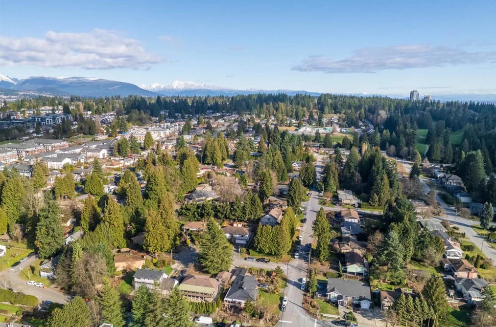 525 PERTH AVENUE, Coquitlam, BC — Residential for Sale - Photo 2
