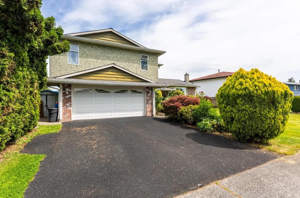 5259 OAK PLACE, Delta, BC — Residential for Sale - Main Photo