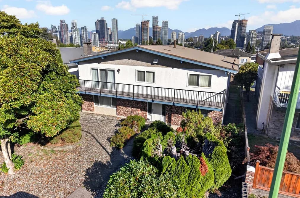 5275 SCHOU STREET, Burnaby, BC — Residential for Sale - Main Photo