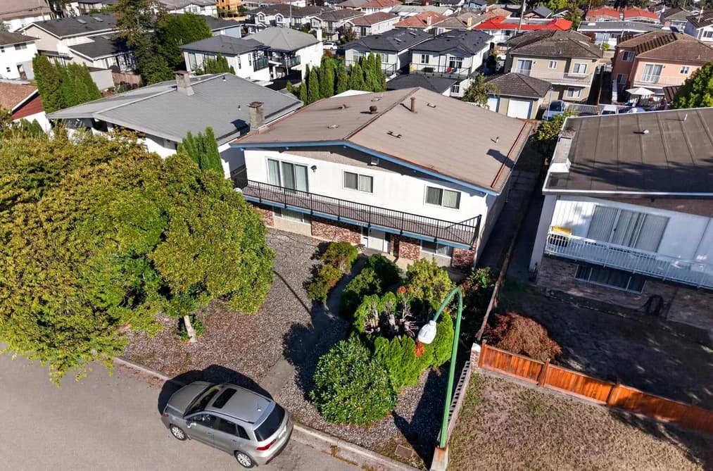 5275 SCHOU STREET, Burnaby, BC — Residential for Sale - Photo 2