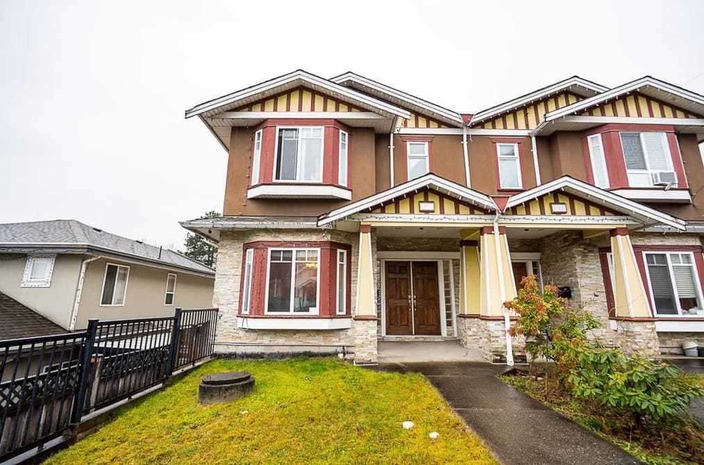 528 SIXTEEN STREET, New Westminster, BC — Residential for Sale - Photo 2