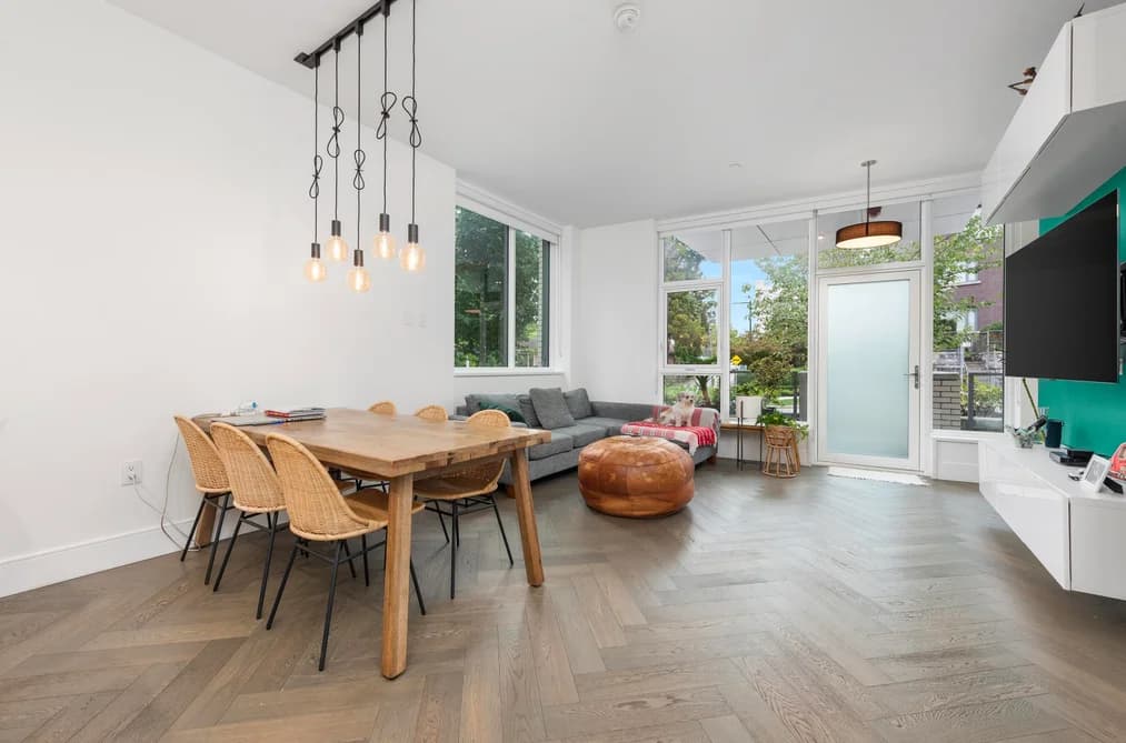 528 W 30TH AVENUE, Vancouver, BC — Residential for Sale - Photo 2