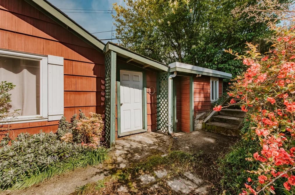 5284 LITTLE LANE, Sechelt, BC — Residential for Sale - Photo 2