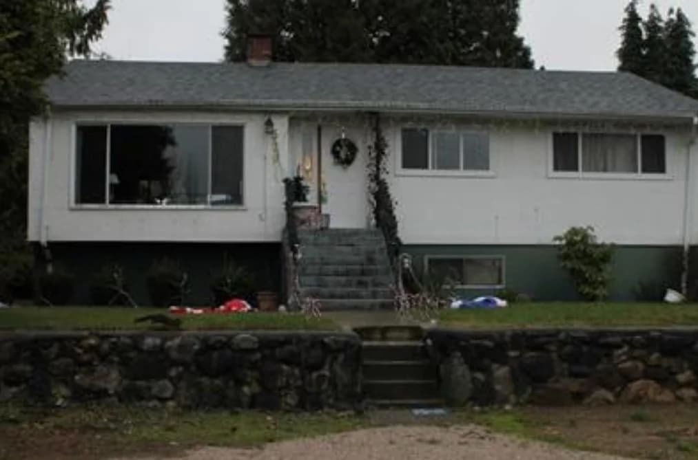 529 BROOKMERE AVENUE, Coquitlam, BC — Residential for Sale - Photo 2