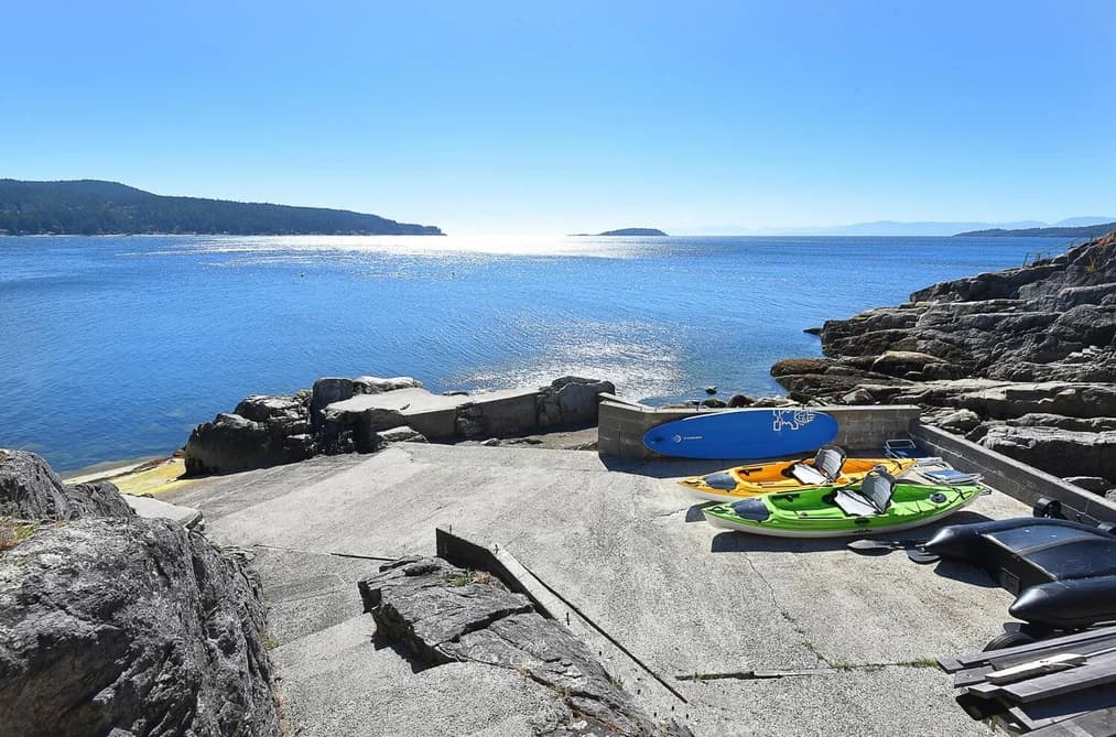 5350 SUSAN WAY, Halfmoon Bay, BC — Residential for Sale - Photo 2