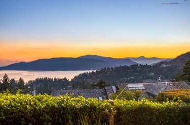 Row House (Non-Strata) for sale at 5360 Meadfeild Road West Vancouver British Columbia - MLS: R3118935