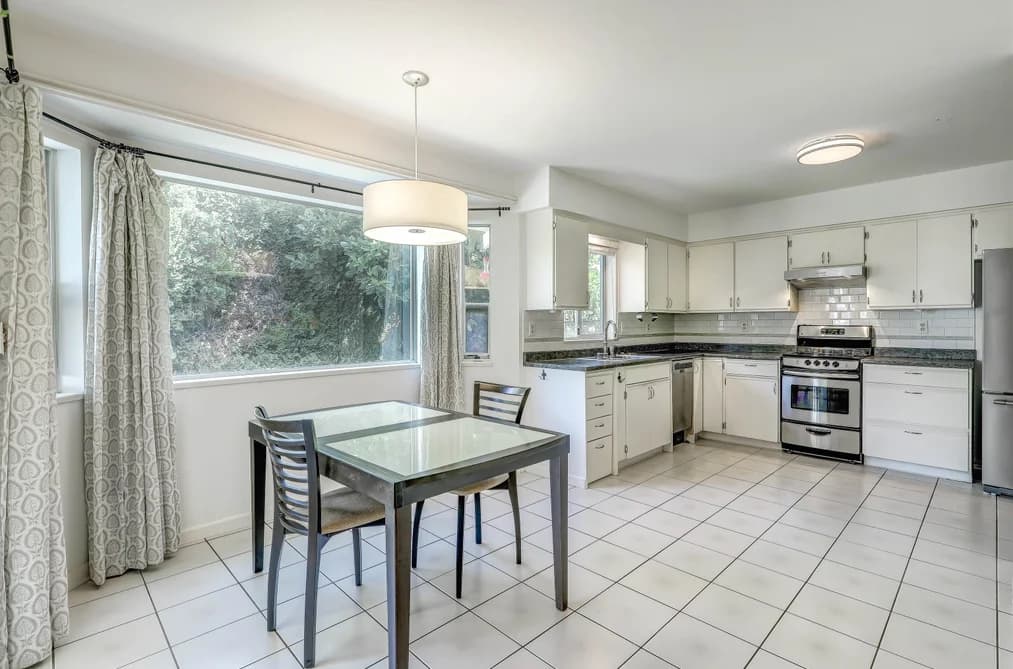 5367 HAZEL COURT, Delta, BC — Residential for Sale - Photo 2