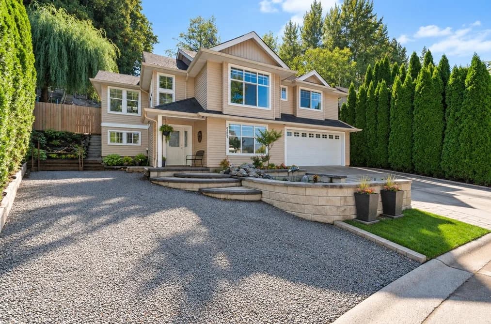 5379 SKYVIEW CRESCENT, Chilliwack, BC — Residential for Sale - Main Photo