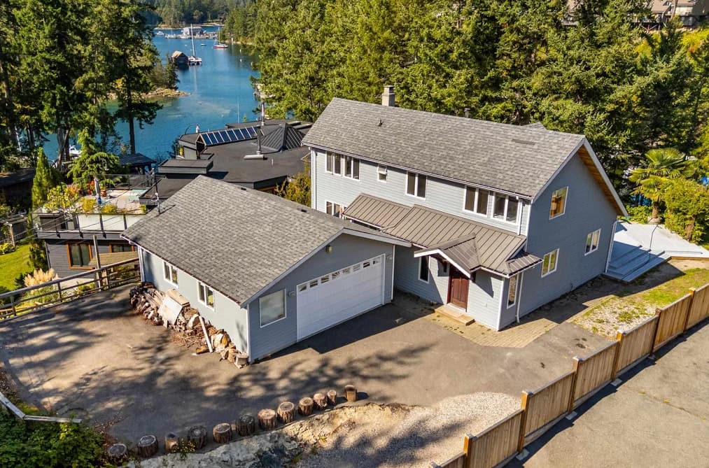 5393 SANS SOUCI ROAD, Halfmoon Bay, BC — Residential for Sale - Main Photo