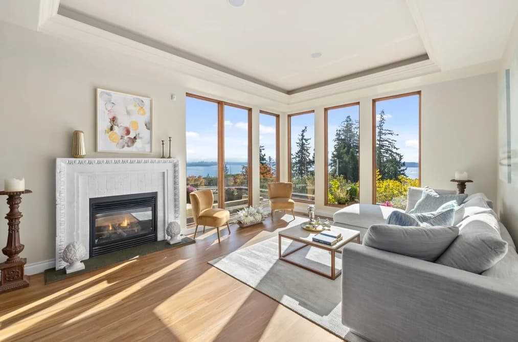 5401 WEST VISTA COURT, West Vancouver, BC — Residential for Sale - Photo 2
