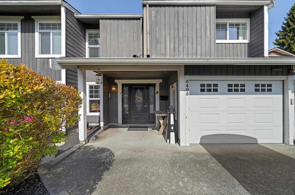 5405 CHAMBERLAYNE AVENUE, Delta, BC — Residential for Sale - Photo 2