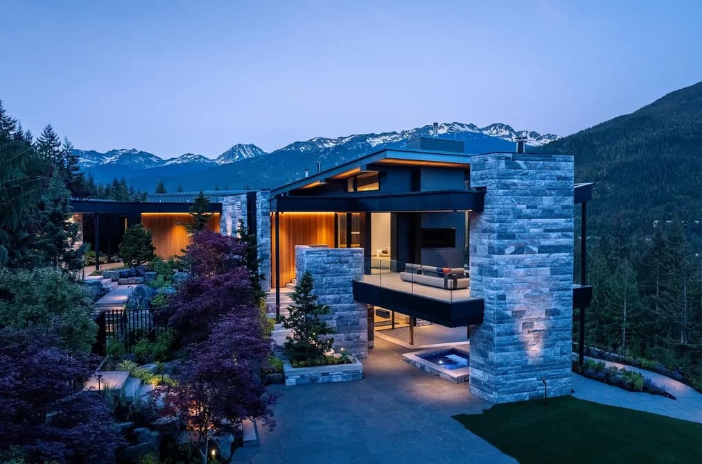 5412 STONEBRIDGE DRIVE, Whistler, BC — Residential for Sale - Main Photo