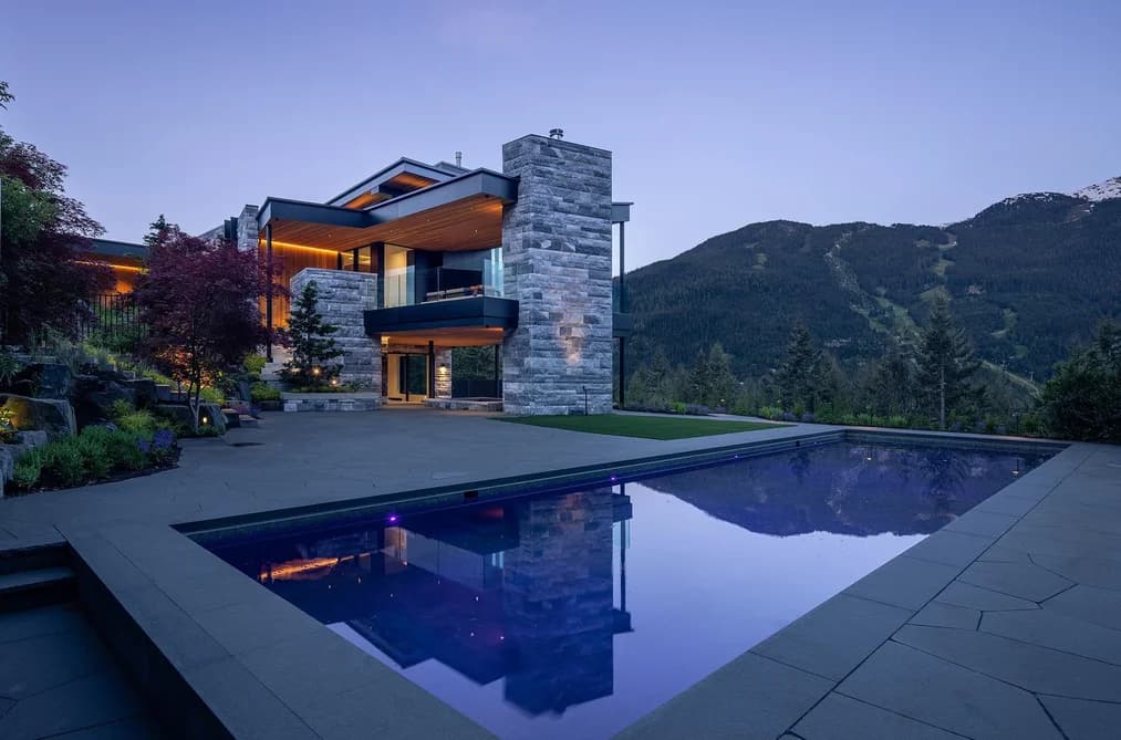 5412 STONEBRIDGE DRIVE, Whistler, BC — Residential for Sale - Photo 2