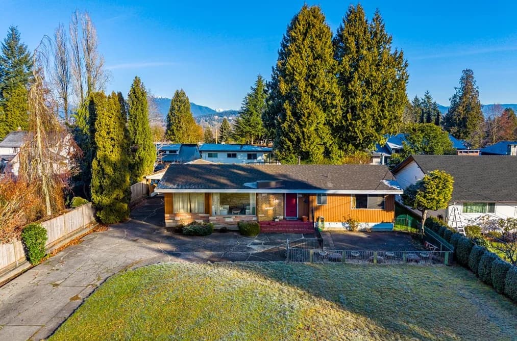 5416 BUCKINGHAM AVENUE, Burnaby, BC — Residential for Sale - Main Photo