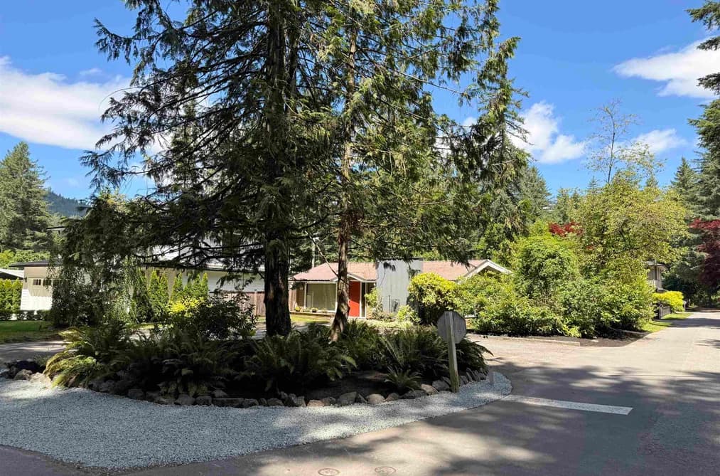 542 PARK DRIVE, Cultus Lake, BC — Residential for Sale - Main Photo