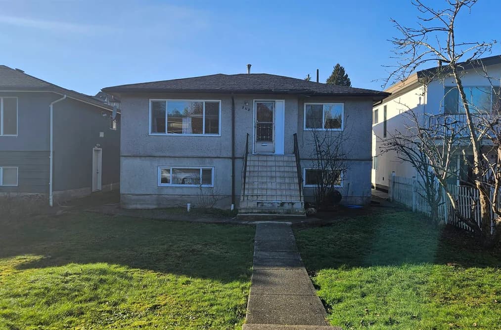 543 RUPERT STREET, Vancouver, BC — Residential for Sale - Photo 2