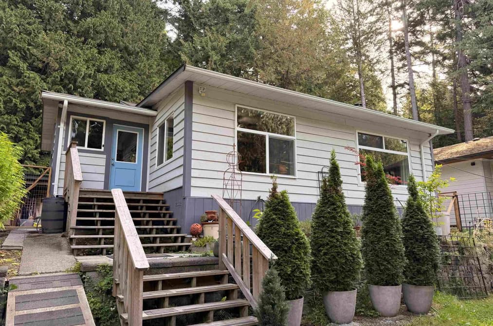 5434 MATUKWUM LANE, Sechelt, BC — Residential for Sale - Main Photo