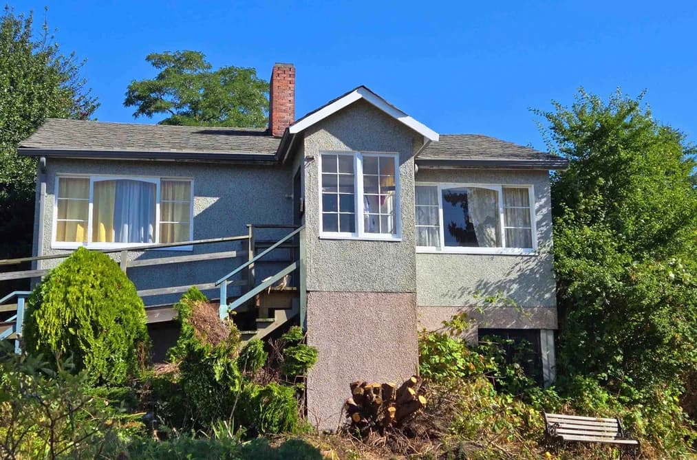 547 N FLETCHER ROAD, Gibsons, BC — Residential for Sale - Main Photo