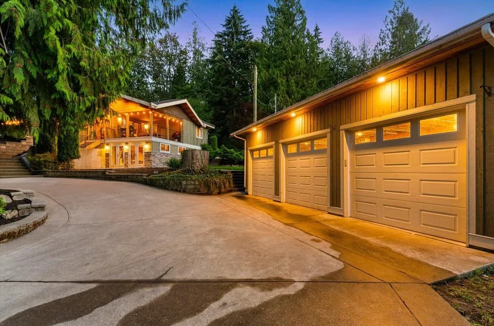 5471 HUSTON ROAD, Chilliwack, BC — Residential for Sale - Main Photo
