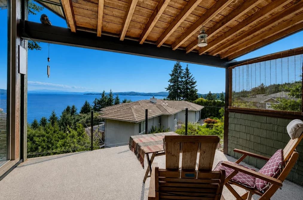 5475 HYDAWAY PLACE, Halfmoon Bay, BC — Residential for Sale - Main Photo