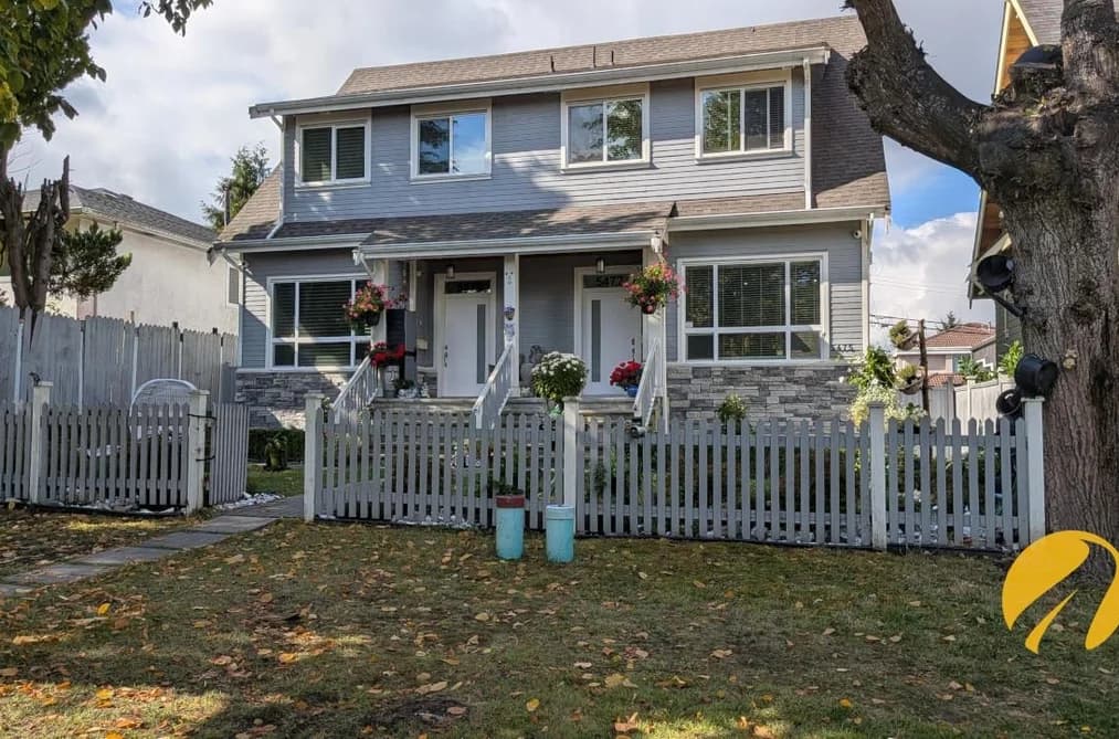 5477 WALES STREET, Vancouver BC V5R 3M9 - Photo 1