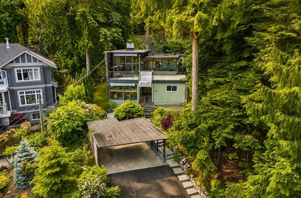 550 VENTURA CRESCENT, North Vancouver, BC — Residential for Sale - Photo 2