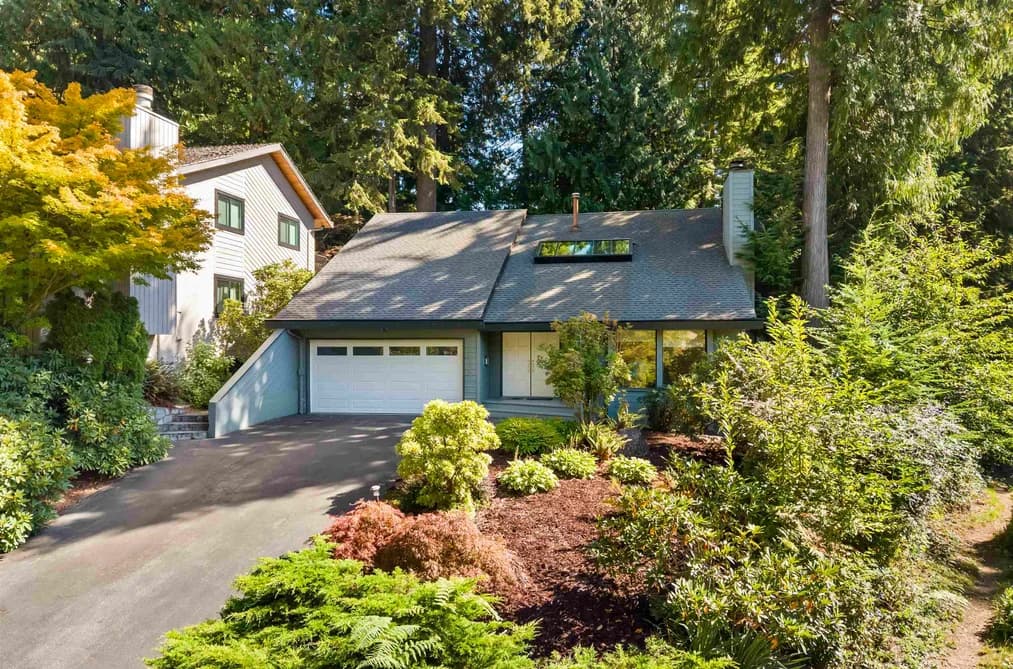 5520 HUCKLEBERRY LANE, North Vancouver, BC — Residential for Sale - Photo 2
