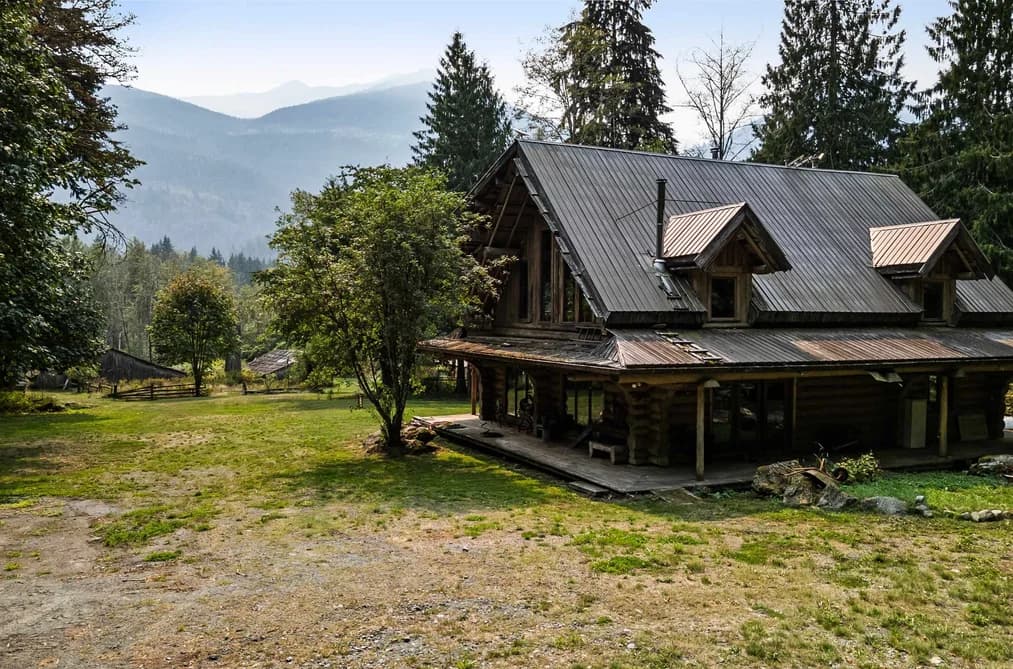 55270 CHILLIWACK BENCH FSR ROAD, Chilliwack, BC — Residential for Sale - Main Photo
