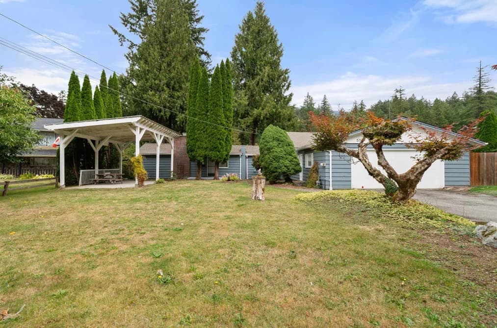 555 GLENAIRE DRIVE, Hope, BC — Residential for Sale - Main Photo