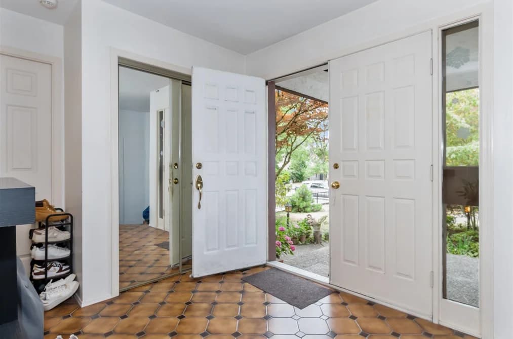 5564 ELIZABETH STREET, Vancouver, BC — Residential for Sale - Photo 2