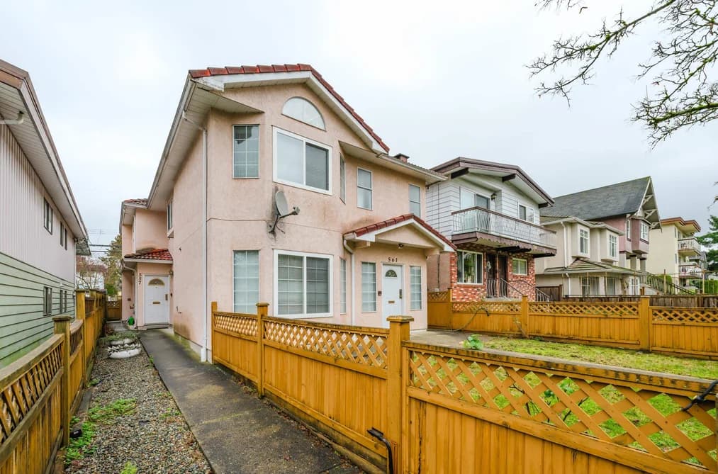 557 E 44TH AVENUE, Vancouver, BC — Residential for Sale - Photo 2