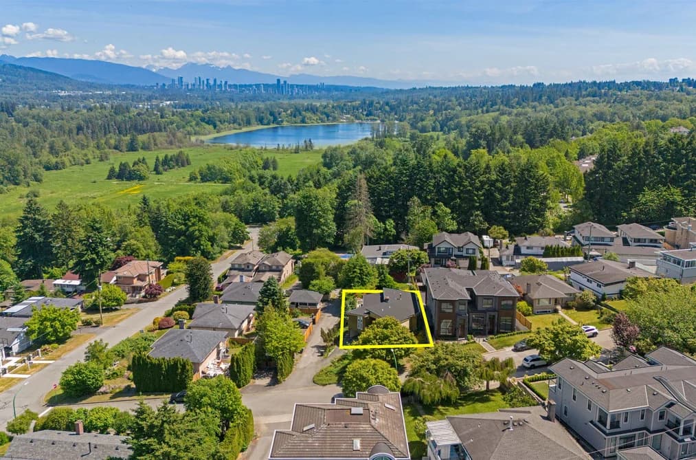 5578 OAKGLEN DRIVE, Burnaby, BC — Residential for Sale - Main Photo