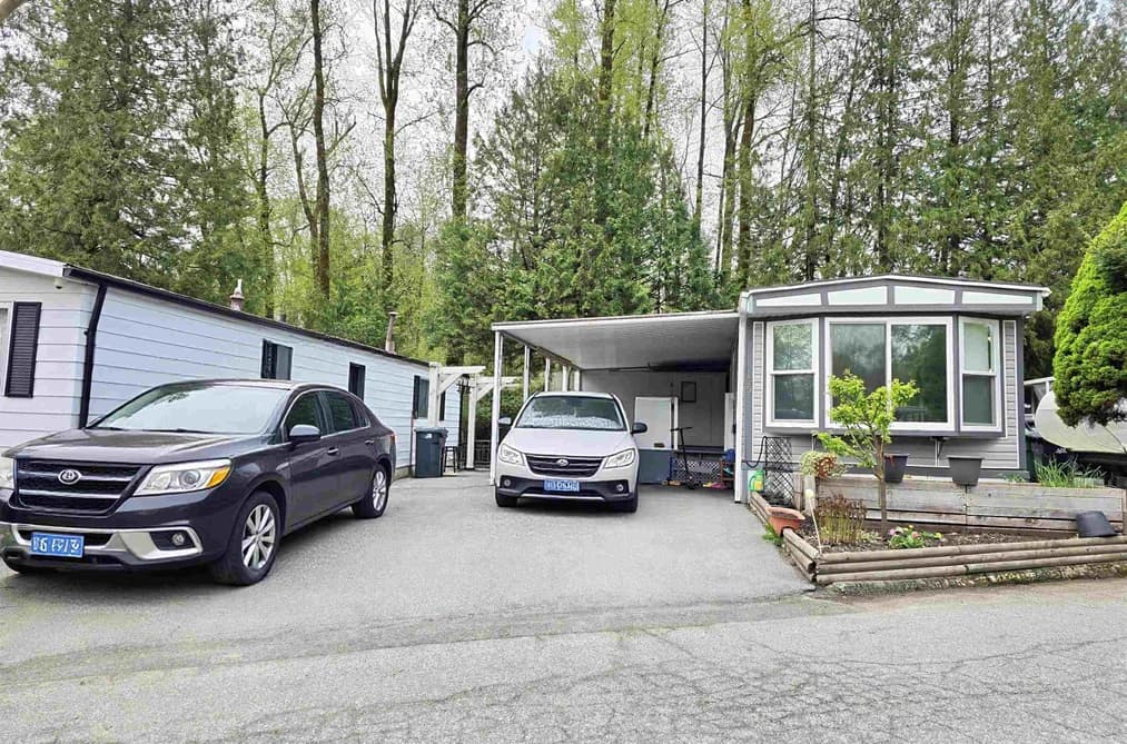 56 8220 KING GEORGE BOULEVARD, Surrey, BC — Residential for Sale - Main Photo