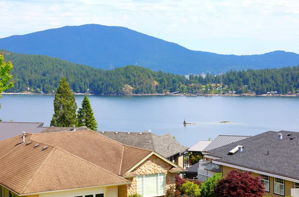 561 SPYGLASS PLACE, Gibsons, BC — Residential for Sale - Main Photo