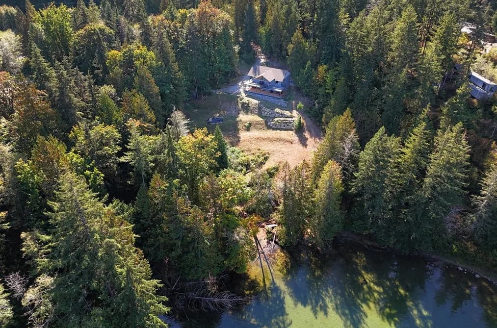 5611 E OYSTER BAY ROAD, Garden Bay, BC — Residential for Sale - Photo 2