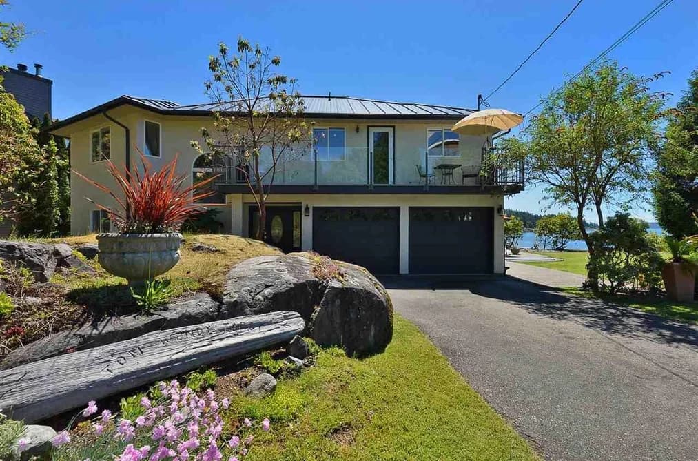 5620 MINTIE ROAD, Halfmoon Bay, BC — Residential for Sale - Main Photo