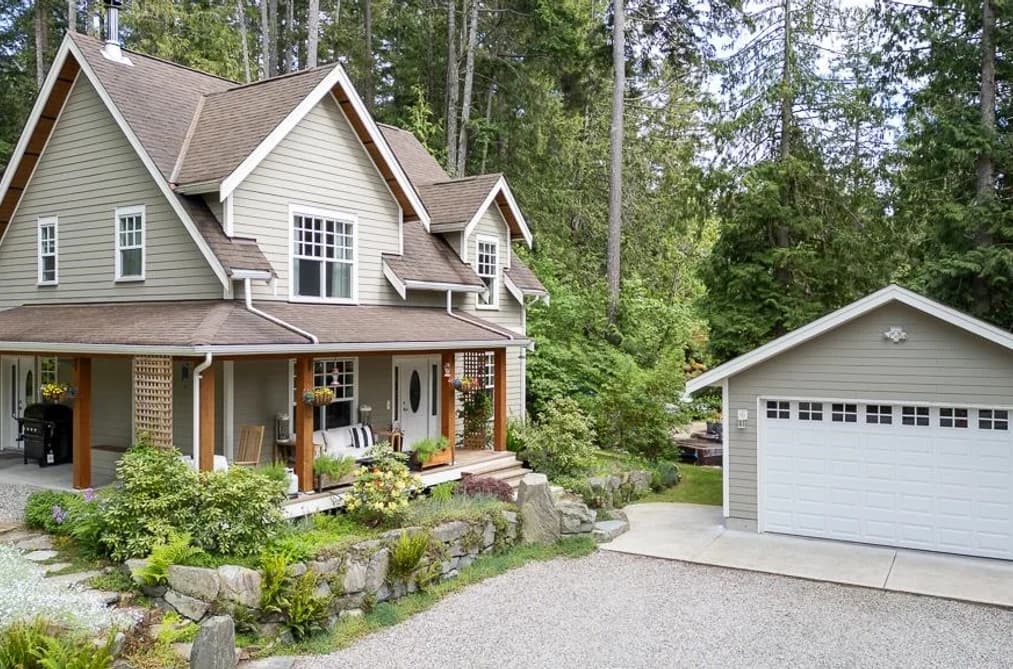 5626 CURRAN ROAD, Halfmoon Bay, BC — Residential for Sale - Main Photo