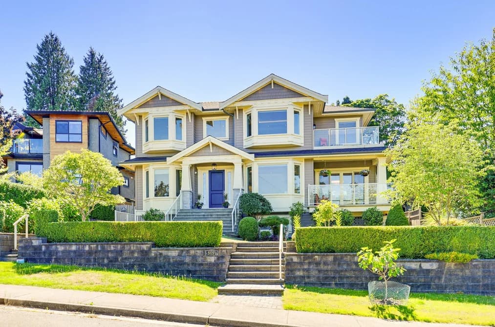 5635 OAKGLEN DRIVE, Burnaby, BC — Residential for Sale - Main Photo