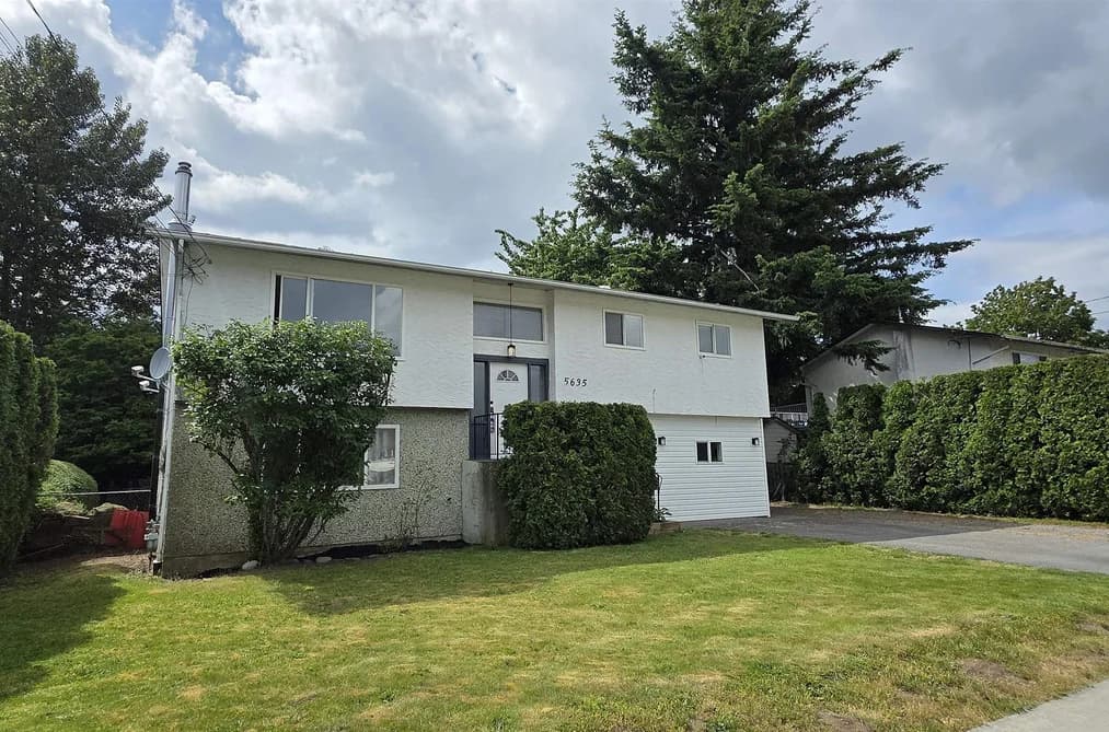 5635 TYSON ROAD, Chilliwack, BC — Residential for Sale - Photo 2
