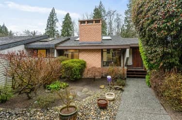 House for sale at 5639 White Pine Lane North Vancouver British Columbia - MLS: R3161599
