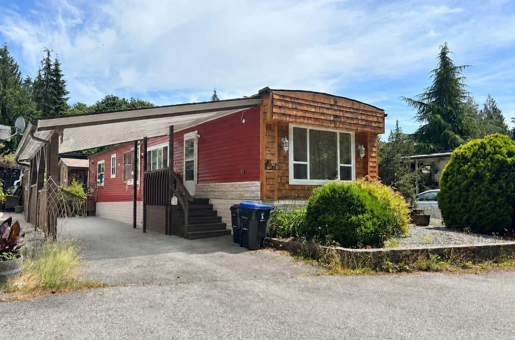57 4496 SUNSHINE COAST HIGHWAY, Sechelt, BC — Residential for Sale - Main Photo