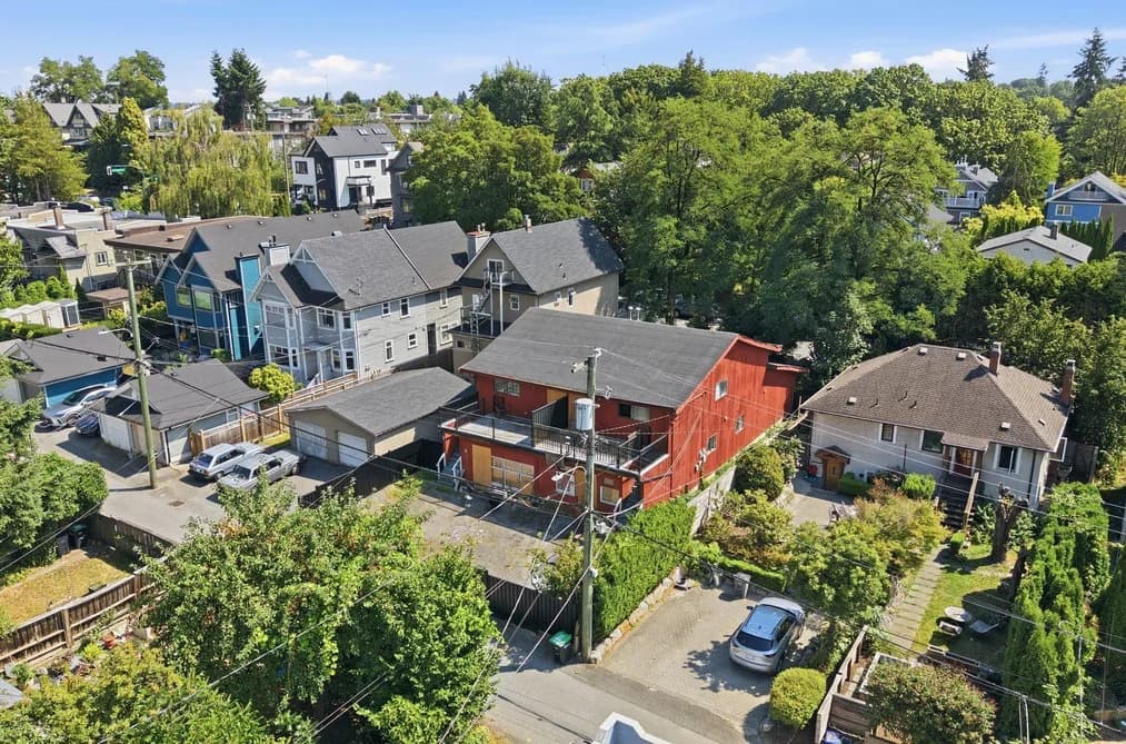 57 W 12TH AVENUE, Vancouver, BC — Residential for Sale - Photo 2