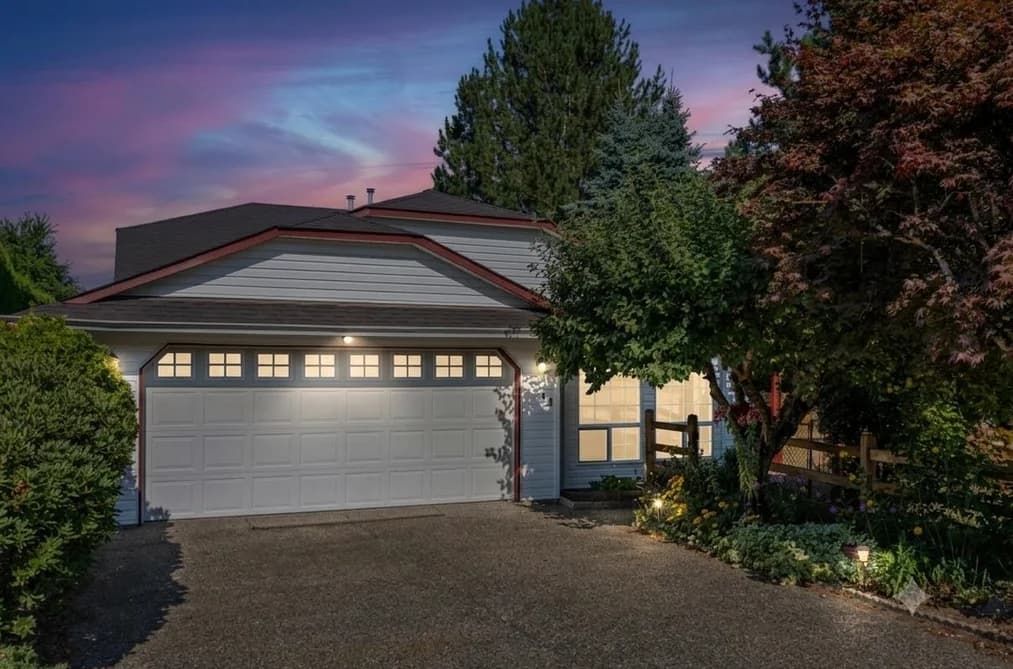 5709 STONEHAVEN STREET, Chilliwack, BC — Residential for Sale - Main Photo