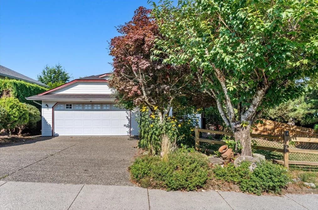 5709 Stonehaven Street, Chilliwack, BC - House for Sale - Main Photo 5709 Stonehaven Street, Chilliwack, BC - House for Sale - Main Photo
