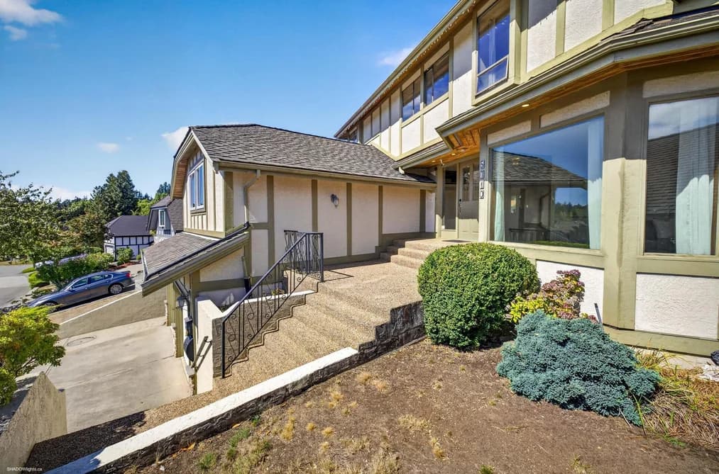 5710 GOLDENROD CRESCENT, Delta, BC — Residential for Sale - Photo 2