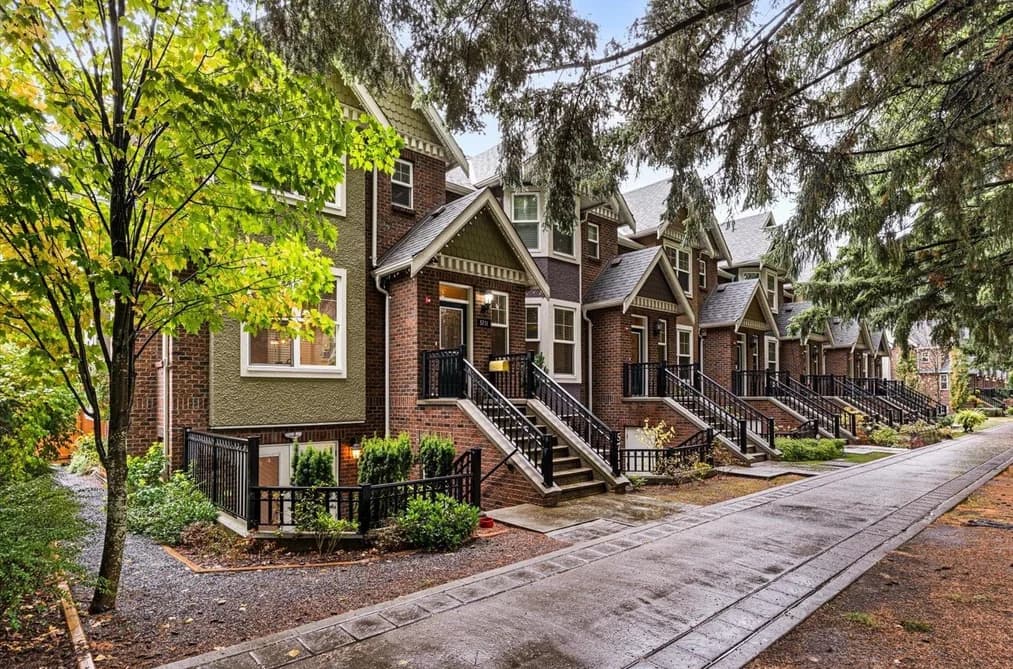 5711 GARRISON BOULEVARD, Chilliwack, BC — Residential for Sale - Photo 2
