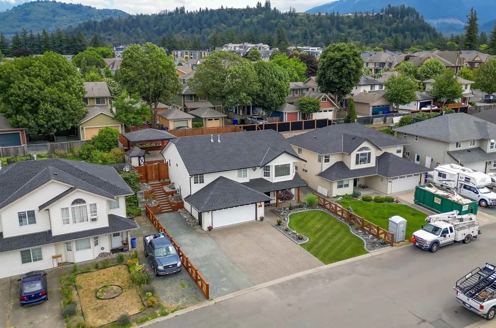 5730 KATHLEEN DRIVE, Chilliwack, BC — Residential for Sale - Photo 2